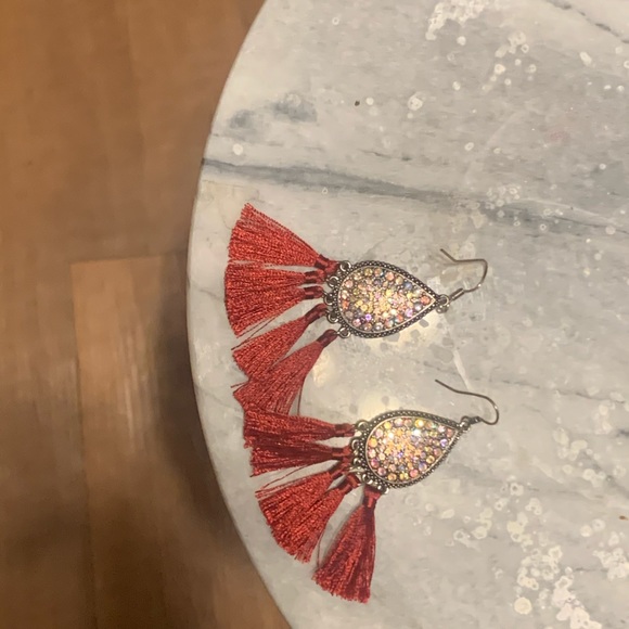 maroon sparkly earrings - Picture 2 of 2